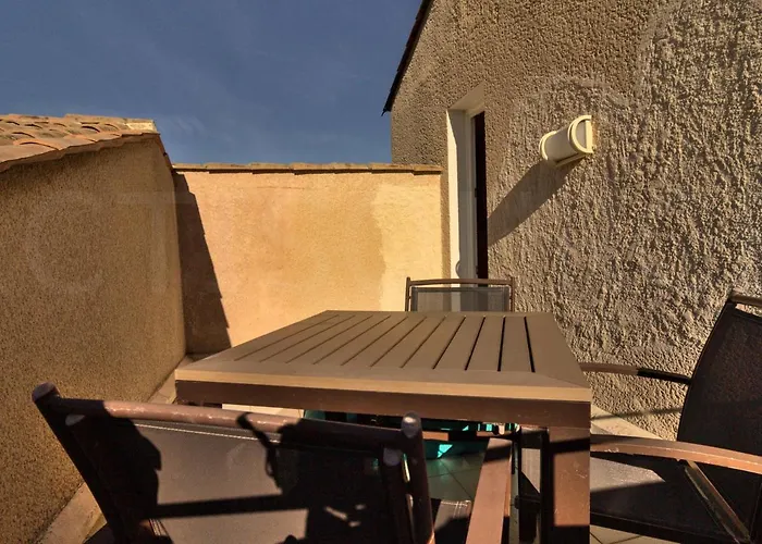 Duplex Avec Terrasse Et Solarium, Acces Piscine Et Parking Compris - Fr-1-504-666 شقة