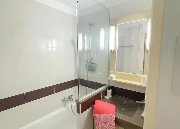 Duplex Avec Terrasse Et Solarium, Acces Piscine Et Parking Compris - Fr-1-504-666 شقة