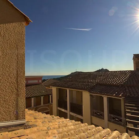 Duplex Avec Terrasse Et Solarium, Acces Piscine Et Parking Compris - Fr-1-504-666 דירה Saint-Raphaël