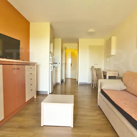 Duplex 3 Pièces Avec Solarium Et Accès Piscine à Cap Esterel - Fr-1-504-666 *
