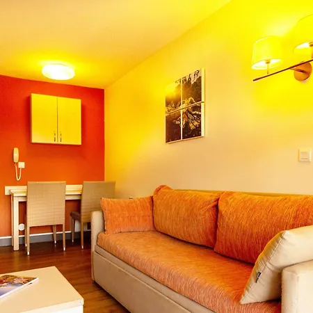 Duplex Avec Terrasse Et Solarium, Acces Piscine Et Parking Compris - Fr-1-504-666 Apartment