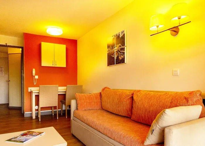 Duplex Avec Terrasse Et Solarium, Acces Piscine Et Parking Compris - Fr-1-504-666 Apartment